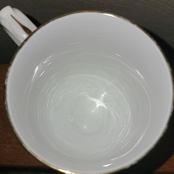 ROYAL VICTORIA PEDESTAL WHITE WITH BLUE FLORAL FINE BONE CHINA TEA CUP - Picture 6 of 10